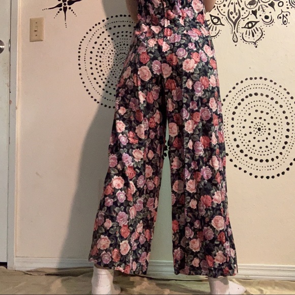 Vintage Floral Jumpsuit - Picture 4 of 4